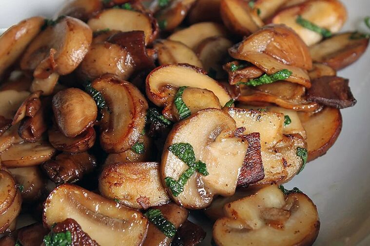 Mushrooms from the gout diet should be excluded