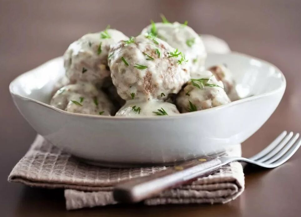With gout, it is allowed to include steamed chicken meatballs on the menu